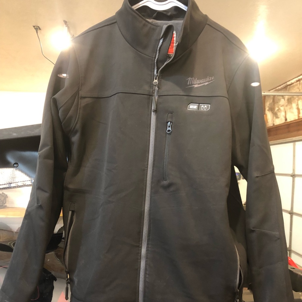 Milwaukee heated jacket